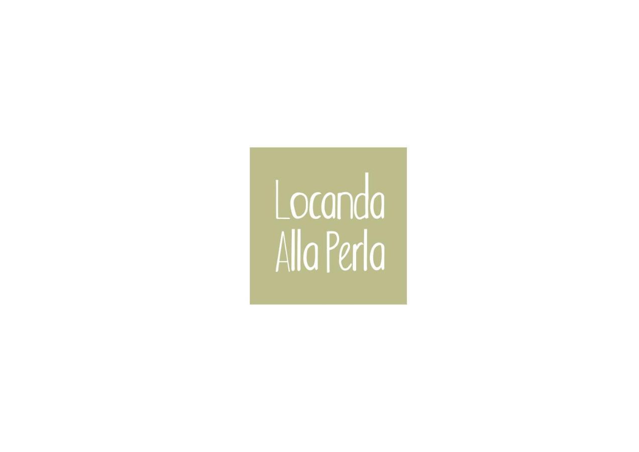 Hotel Locanda Alla Perla Tiarno di Sotto Exterior foto