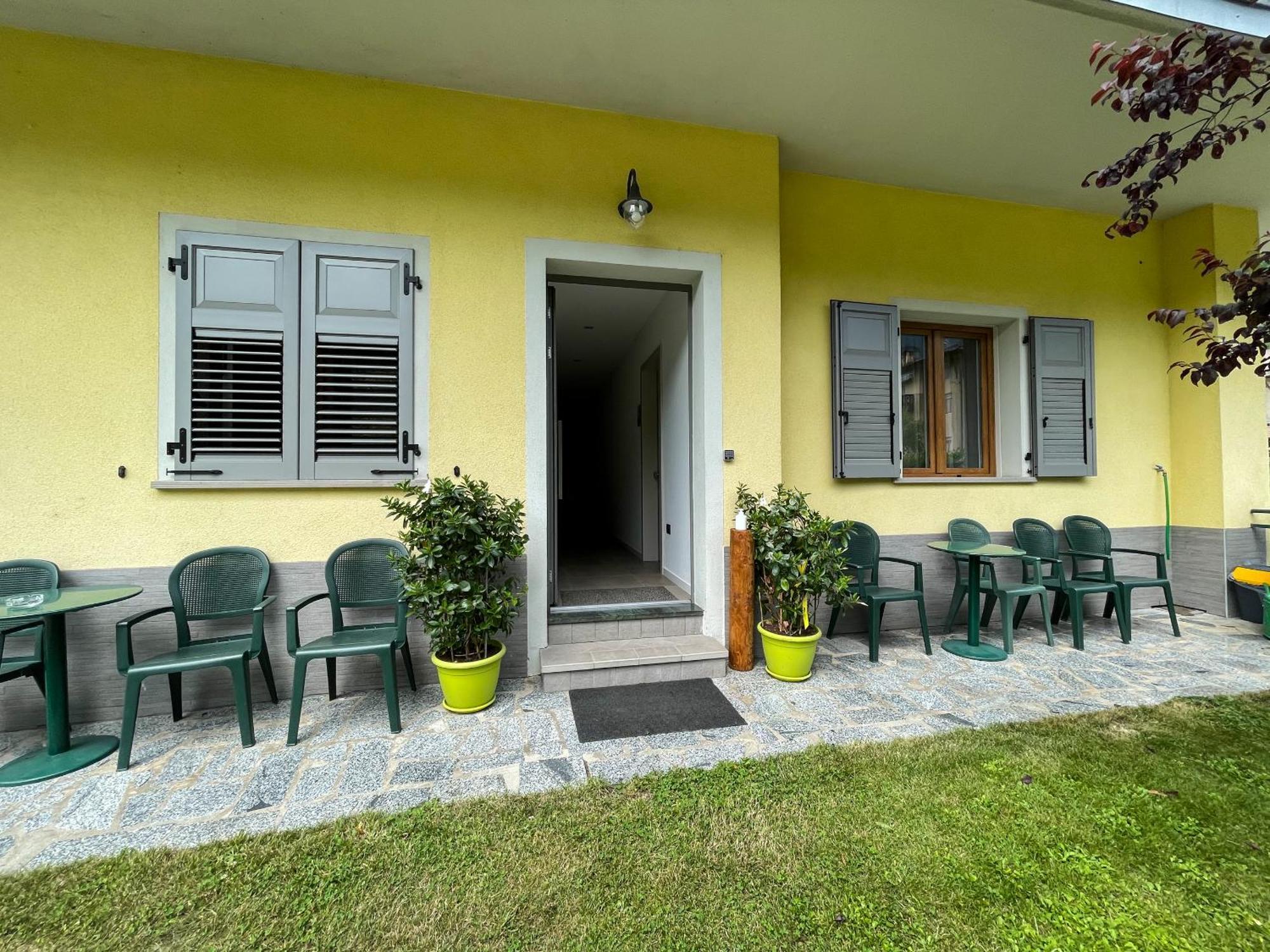 Hotel Locanda Alla Perla Tiarno di Sotto Exterior foto